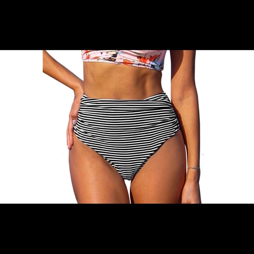 NWT Cupshe High Waisted Bikini Bottom XL Stripes